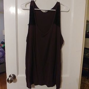 Burgundy racer-back tank with lace accents